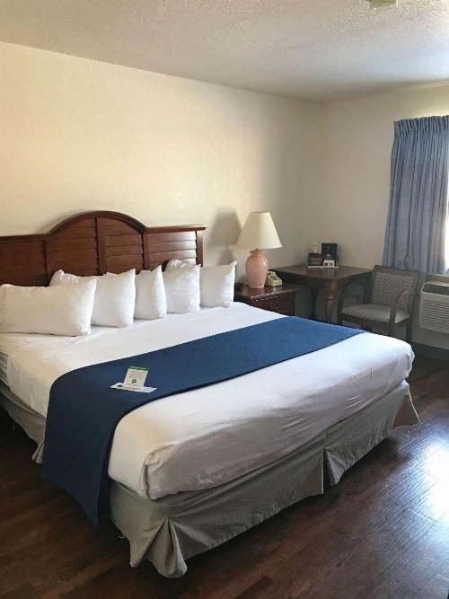 Americas Best Value Inn Sault Ste. Marie image 3